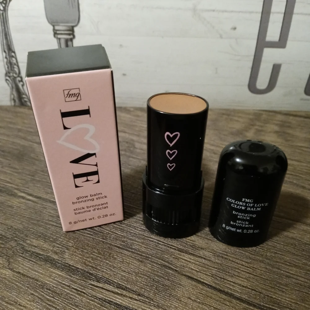 Avon •color heart